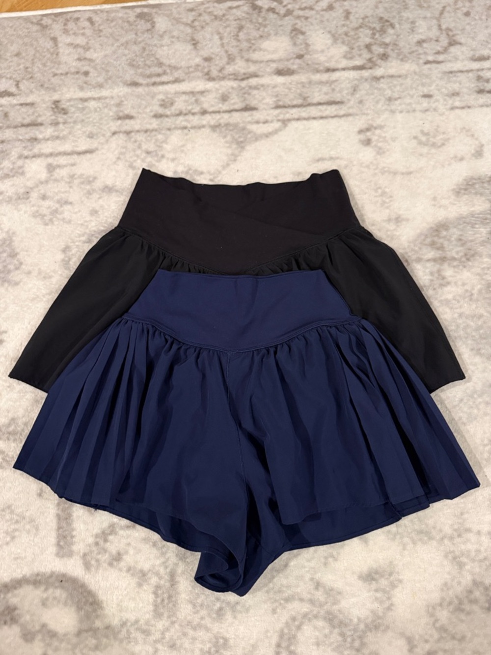 Set of 2 Offline Pleated Mini Skirts size xs/m